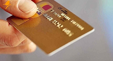 Kredi kartı borçları giderek artıyor