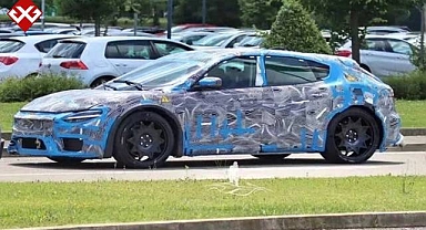 Ferrari'nin ilk elektrikli otomobili için geri sayım başladı